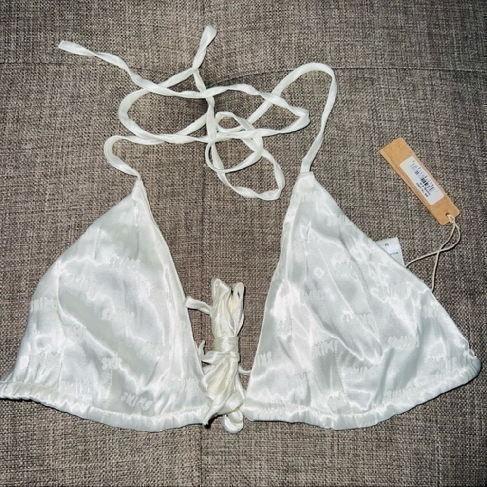 Skims bra